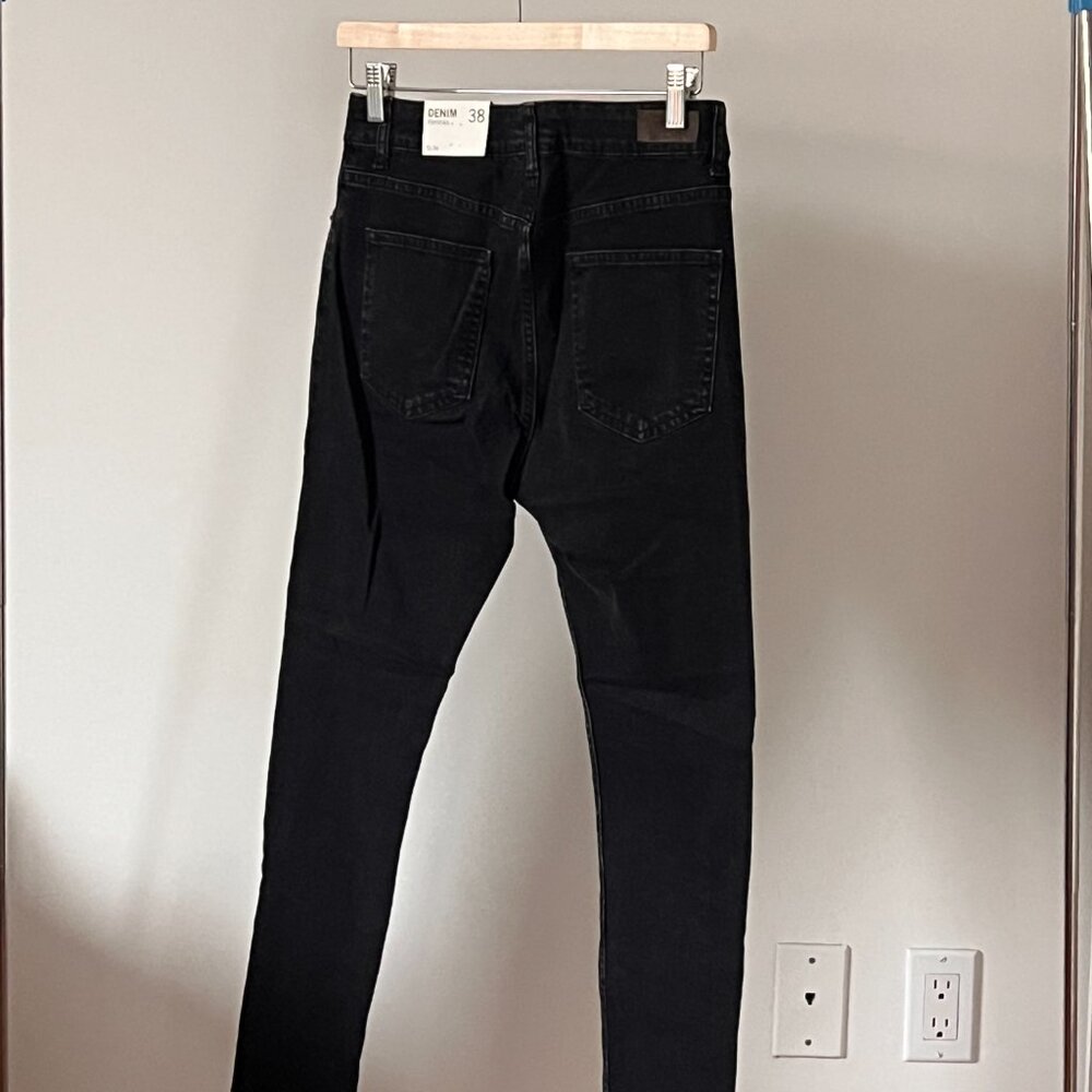 Bershka Black Ankle & Cropped Jeans - Picture 3 of 6